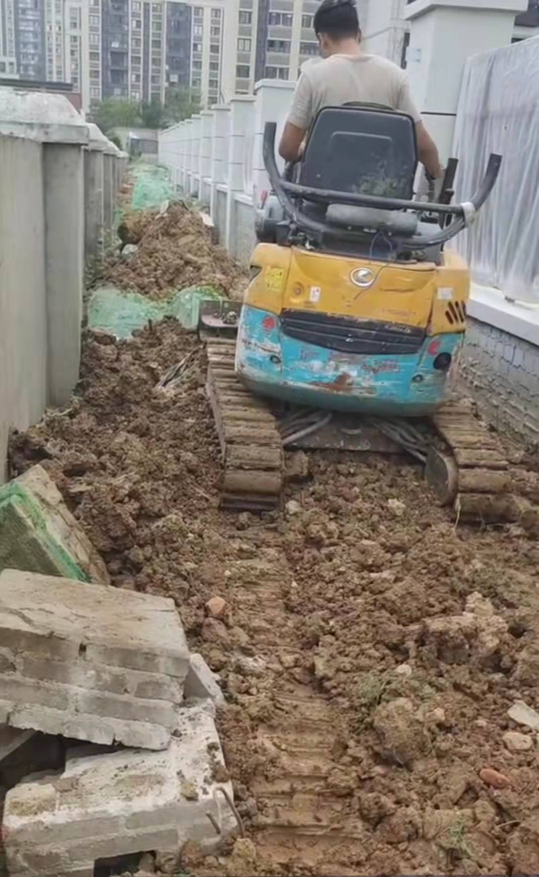 2022年小型挖掘機(jī)的市場(chǎng)發(fā)展前景分析！(圖1)